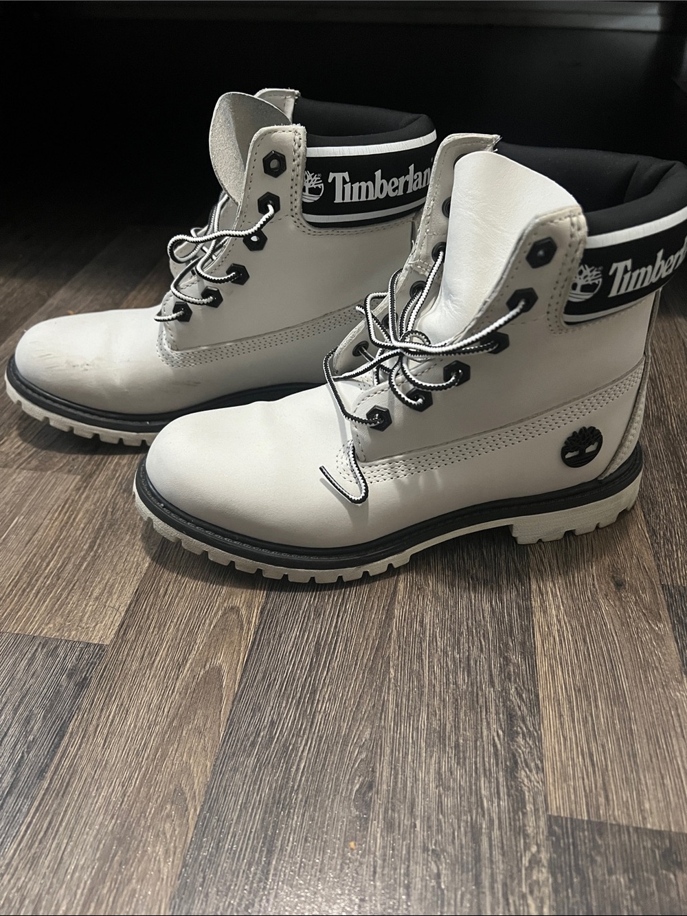 Timberland White and Black Leather Ankle Boots